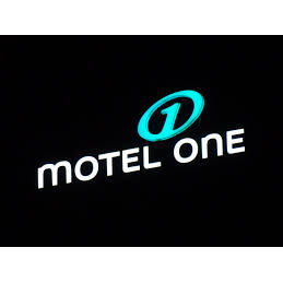 Logo Motel One